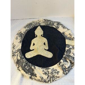 Stitch &‎ Spoke Linda Varekamp Budda round pillow case 17.5" Asian